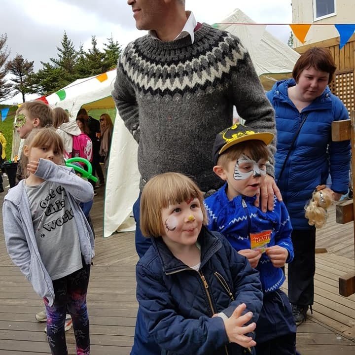 35271974_1737265036341875_8233023797544878080_n