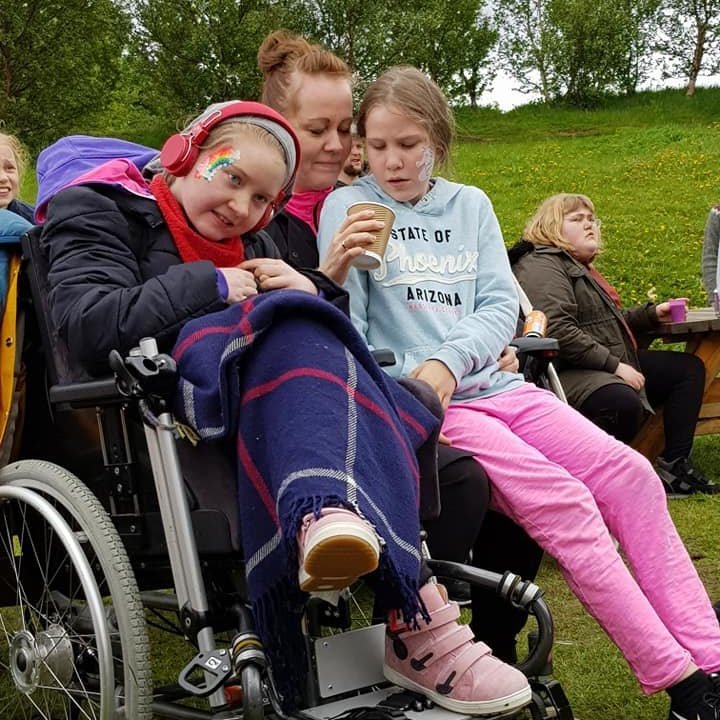 35282790_1737265443008501_6168664512799965184_n