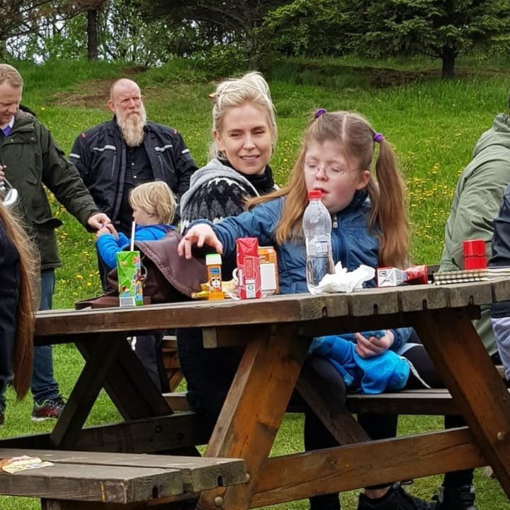 35362287_1737265536341825_3712016547464609792_n