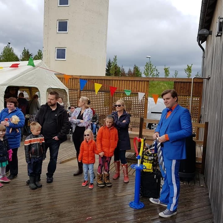 35389349_1737272933007752_1199377992594227200_n