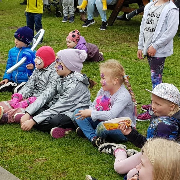 35425287_1737272736341105_2161857172667891712_n