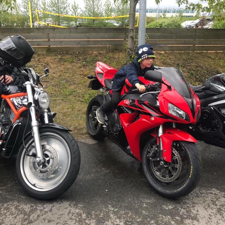 35705835_1742838269117885_4278988127873269760_n