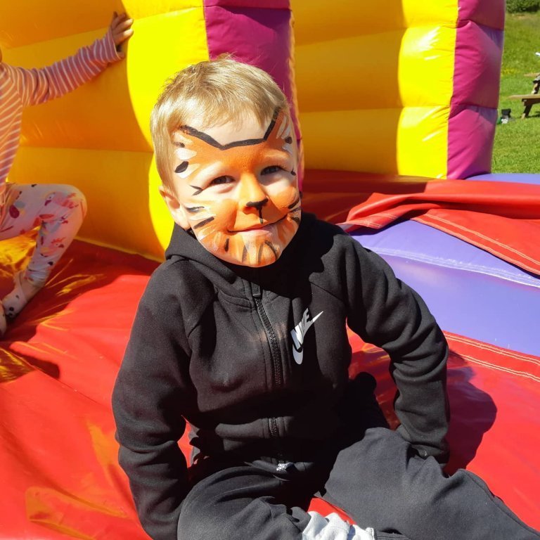 65030385_2282594101808963_539367112632696832_n