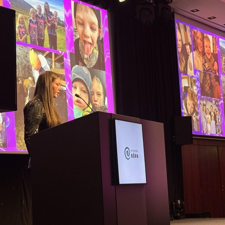 67ac2bd8-2ef9-4534-a4b3-15593ca10642