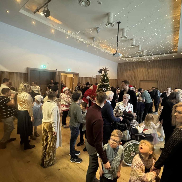 b4eb7099-8b6a-4cb2-8c61-950d99c51816