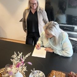 Skrifaðir samningar við Heilsu og sálfræðiþjónustuna á Akureyri