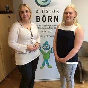 1.Bekkur NF í Kvennaskólanum afhentir styrk