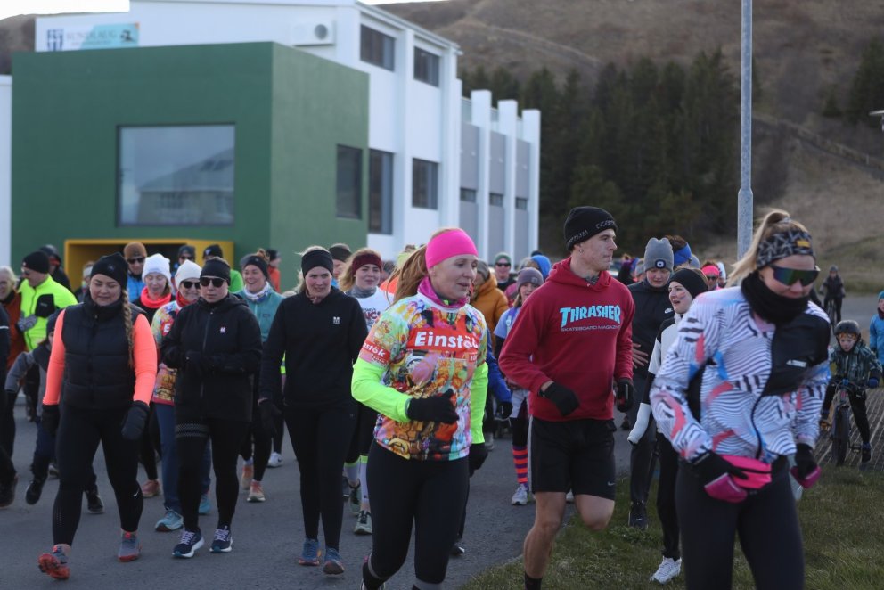 Stuðningshlaup Hlaupahópsins 550 rammvilltar tókst afar vel og fjölmargir Sauðkrækingar tóku þátt í …