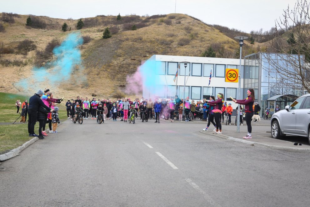 Sett afstað hlaupið