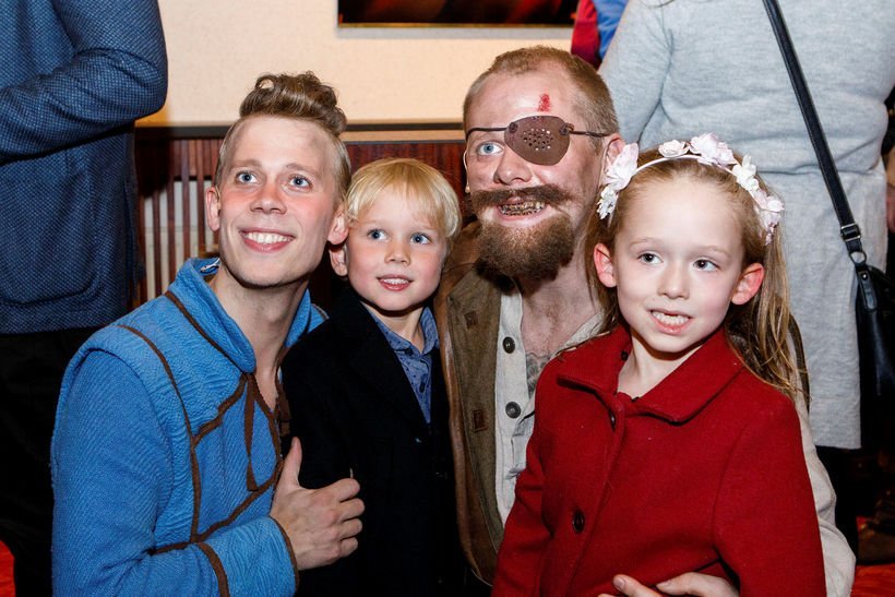 Börnin í EB  fóru að sjá Ronju Ræningjadóttur í Þjóðleikhúsinu