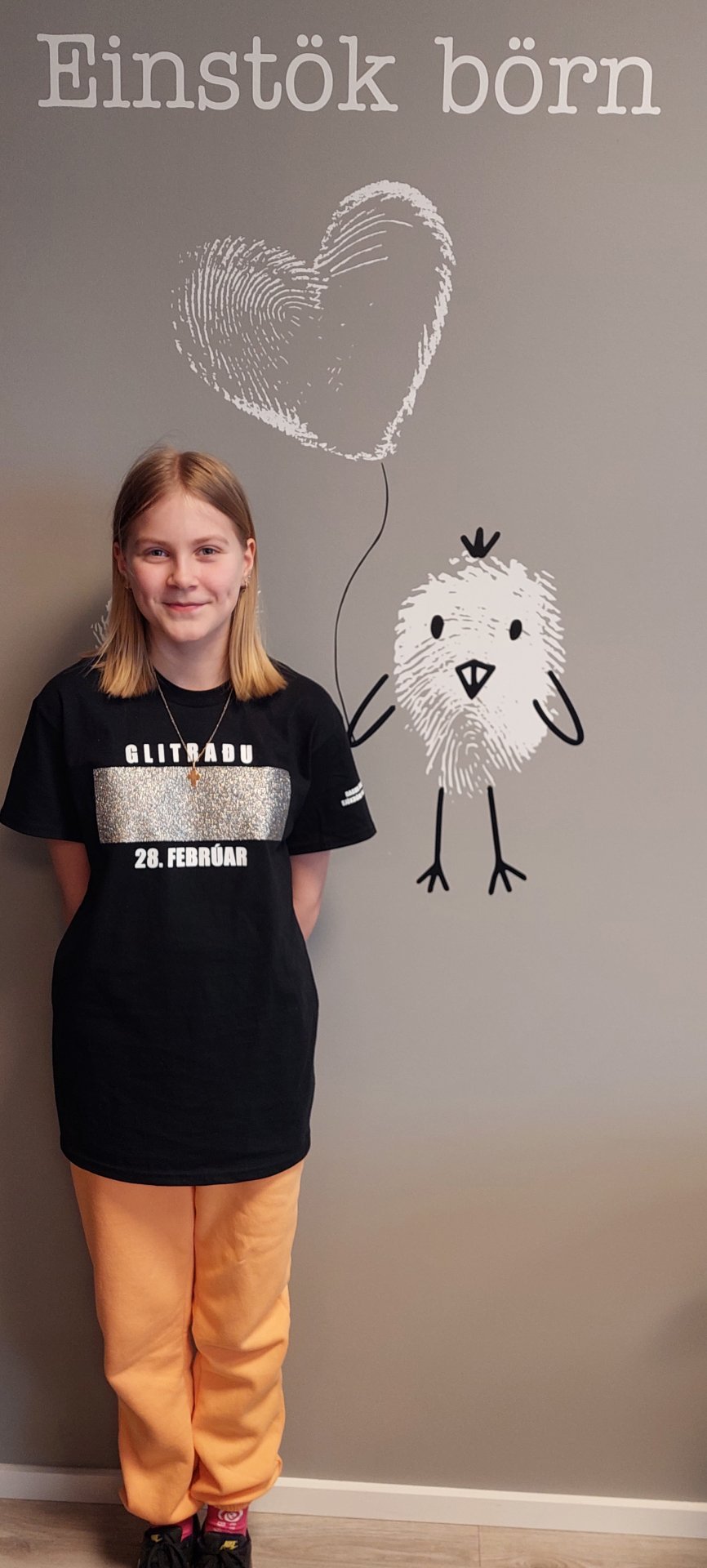 Tíbrá Ynja hélt tombólu til styrktar Einstökum börnum.