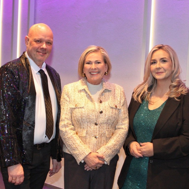 Guðmundur Björgvins Gylfason, formaður Einstakra barna, Halla Tómasdóttir, Forseti, Guðrún Helga Har&hellip;