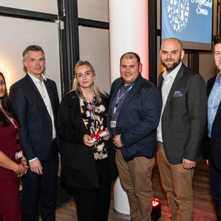 Sensa styrkir Einstök Börn