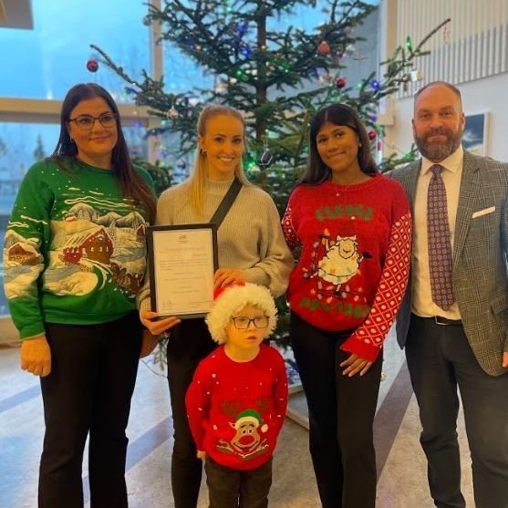 Matthea aðstoðarskólastjóri, Adda María, fulltrúi Einstakra barna, Maríus Blær, yngsti nemandi skóla…