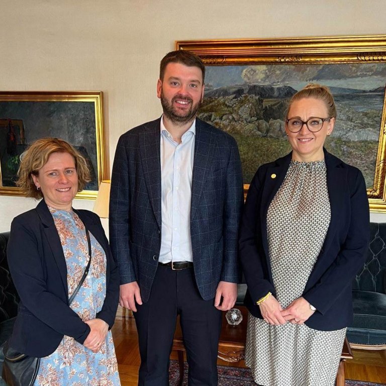 Ásdís Arnalds, aðstoðarskólameistari Kvennaskólans, Ásmundur Einar Dðason, mennta- og barnamálaráðhe…